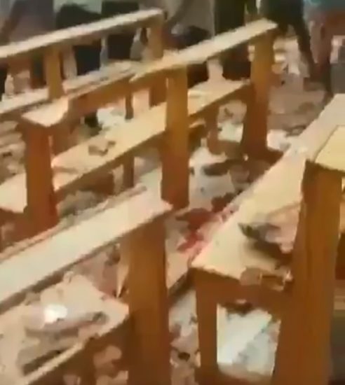VIDEO: Eksplozivne naprave istočasno razneslo med velikonočno mašo! Več kot 120 mrtvih, najmanj 100 ljudi ranjenih