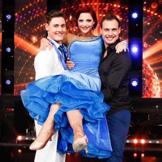 Pravijo jim “2 petardi in pol.” Ampak, ali bo Dejan po taki noči sploh zmogel?