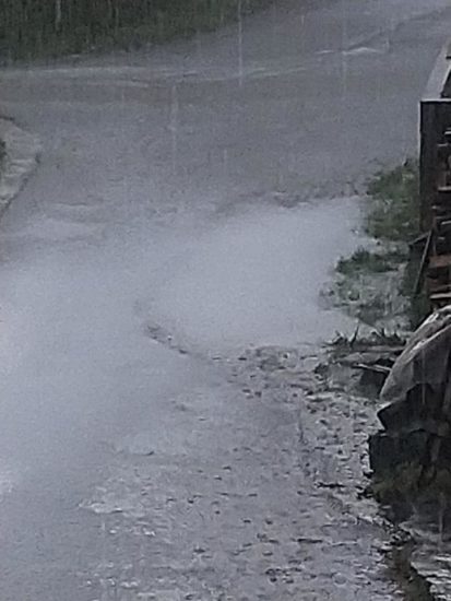 FOTO: Toča klesti po Sloveniji! »Bežali smo, tako hudo je bilo naenkrat«