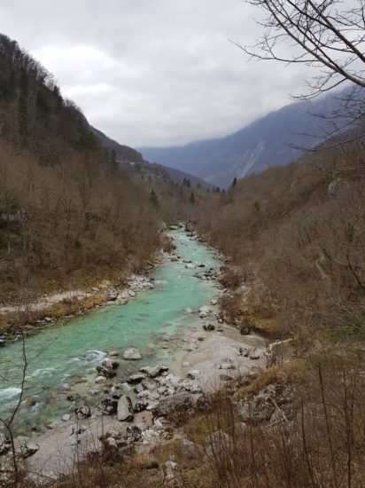 Soča pred očmi prijateljev odnesla mlajšo kajakašico
