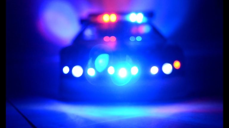 Bil je tako mlad, da je policija obvestila center za socialno delo