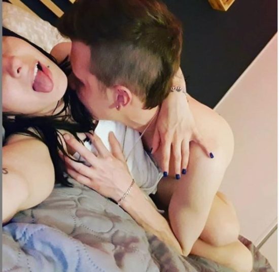FOTO: Junaka Ljubezni po domače objavila vroče intimne prizore