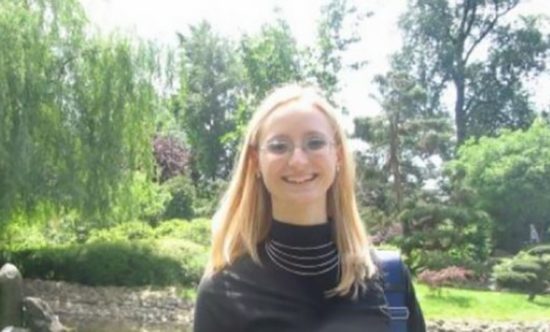 FOTO: To je Danijela, ki je svojo hčerko vrgla s četrtega nadstropja! »Bila odlična študentka in je diplomirala na fakulteti«