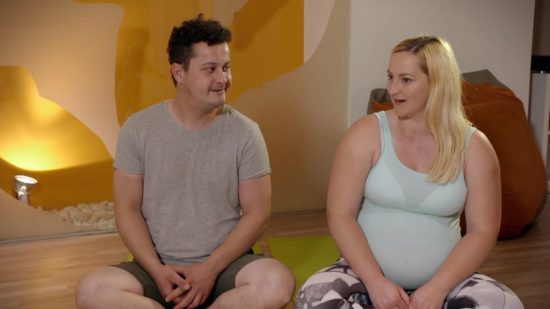 FOTO: Noseča junakinja Ljubezni po domače le ujeta na kamero! »Jaka se je spremenil«