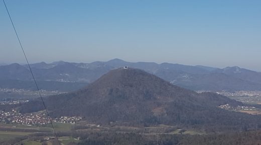 Nesreča na Šmarni gori: akrivirali dve gasilski enoti in gorske reševalce