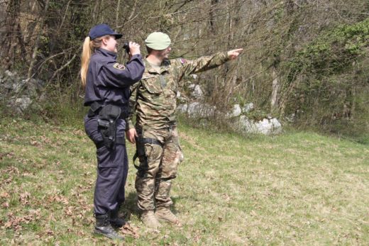 Razkrivamo, kaj je o izginotju 16-letnice, ki jo je mama iskala prek Facebooka, ugotovila policija