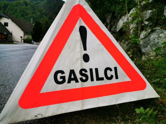 Sredi BTC-ja gasilci posredovali zaradi dojenčka