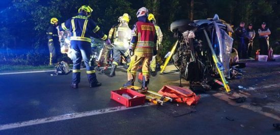 FOTO: Huda prometna nesreča, zaradi 18-letnika trije nastradali