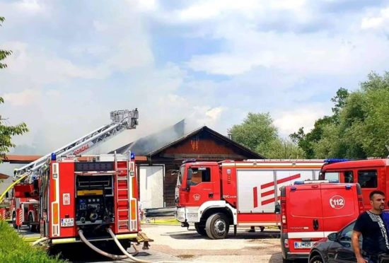 FOTO: To so posledice požara v naselju Nožice, nastalo nekaj 10 tisočakov škode
