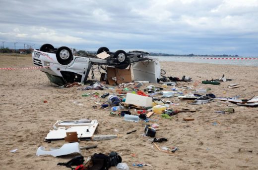VIDEO: Silovito neurje terjalo življenja šestih turistov! Od treh slovenskih družin ni glasu