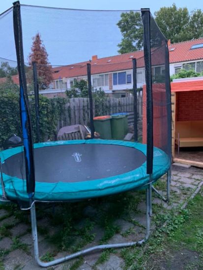 VIDEO: Mladenič umrl ob vstopu v trampolin