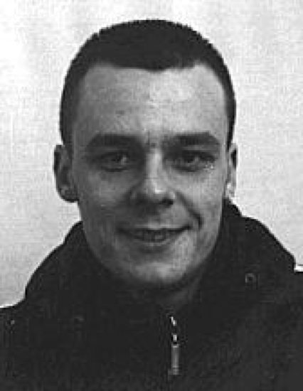 FOTO: V Celju je ukradel 130 tisoč evrov. Če sta ga videli, pokličite policijo?