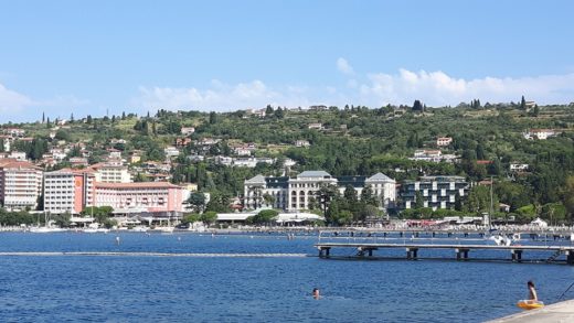 Tuji turisti v portoroških hotelih ta vikend doživljali neprijetnosti