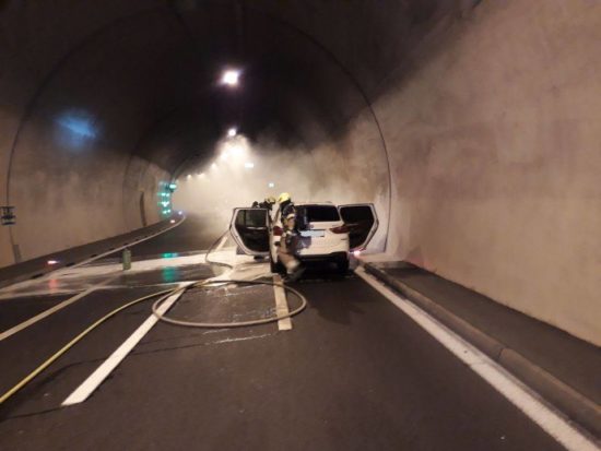 FOTO: Strašni prizori iz predora Šentvid: našli eno osebo in ji nadeli masko s kisikom