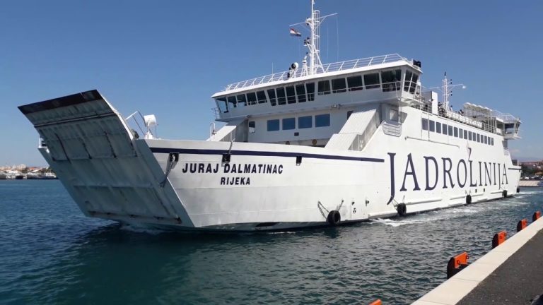 Slovencu Gregorju Jadrolinija pokvarila dopust! »Bili smo na robu pretepa, otroci so začeli jokati«