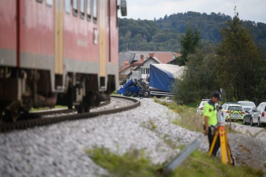 Groza zbitega gospoda in pogumna Teja: “samo gledali so!! … jaz pa sem tekla … Gospod pa ni bil mrtev!!”