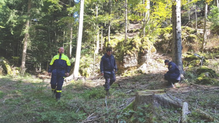 Našli poškodovano osebo v nezavesti