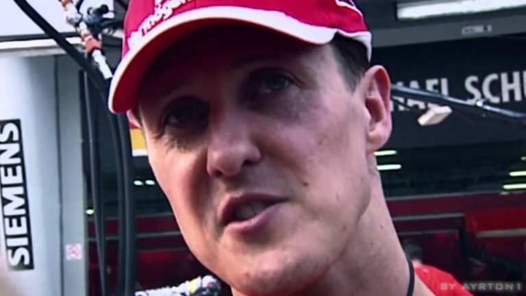 Schumacher na tajnem zdravljenju v Parizu: Pripeljali so ga povsem pokritega s posebnimi prevlekami, priključenega na aparature