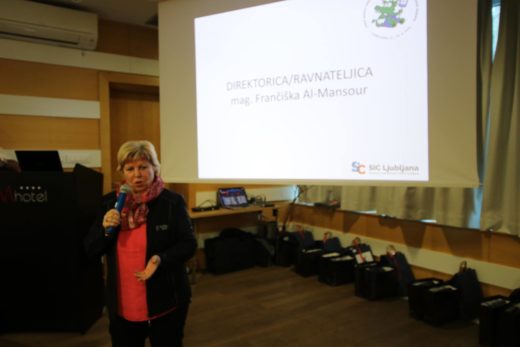 Mrzlo šolo in posledično opuščanje pouka na šoli, ki jo vodi Frančiška Al-Mansour, doletel inšpekcijski postopek