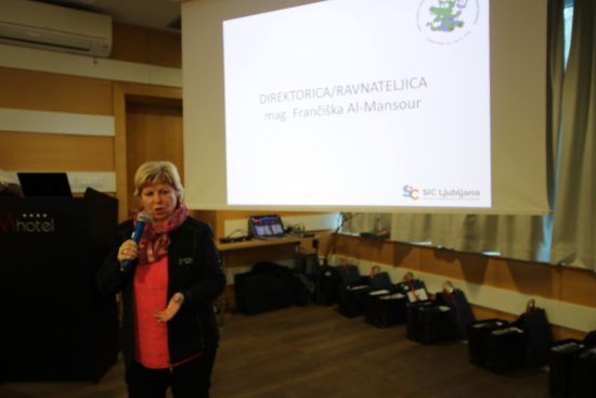 Mrzlo šolo in posledično opuščanje pouka na šoli, ki jo vodi Frančiška Al-Mansour, doletel inšpekcijski postopek