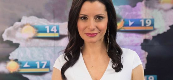 FOTO: Sredi vremenske v živo Jana Morelj namesto o snegu o seksu