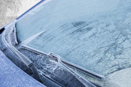 Krepi se območje visokega zračnega tlaka, prinaša hladnejši zrak