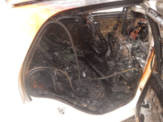 FOTO: To so prizori grozljive prometne: od avta ni ostalo nič, notri 25- in 23-letnik