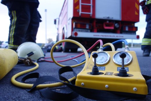 Strašno! Med igro v nezavarovan jašek