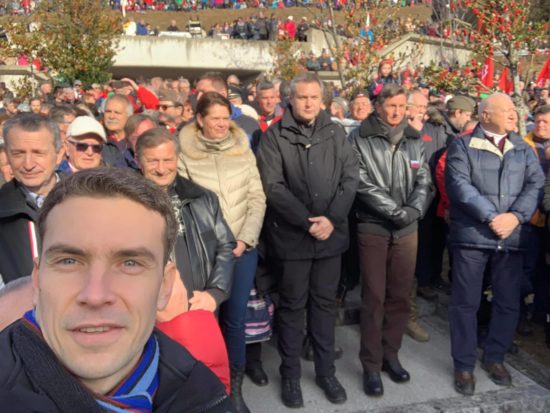 Pred Dražgoško parado s proračunskimi milijoni podmazane ZZB NOB, ki jo napoveduje tudi vlada: Letošnjega govornika ima: fuk