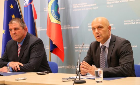 Prvi kriminalist Boštjan Lindav s službenim vozilom udeležen v prometni nesreči, o kateri policija ni poročala