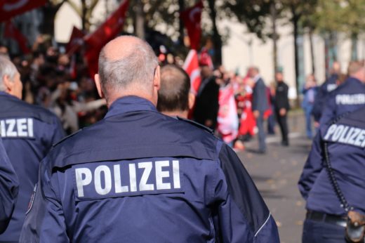 V Nemčiji odjeknili streli, ubitih več ljudi