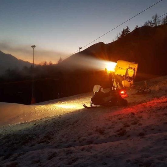 Ob 20.45 pod vrhom smučišča našli nezavestnega deskarja