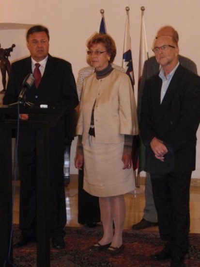 Proračunski interesi Rudija Rizmana ali kako se je v imperij, ki je zrasel iz njegovega zasebnega inštituta, od davkoplačevalcev prelilo že več kot deset milijonov evrov