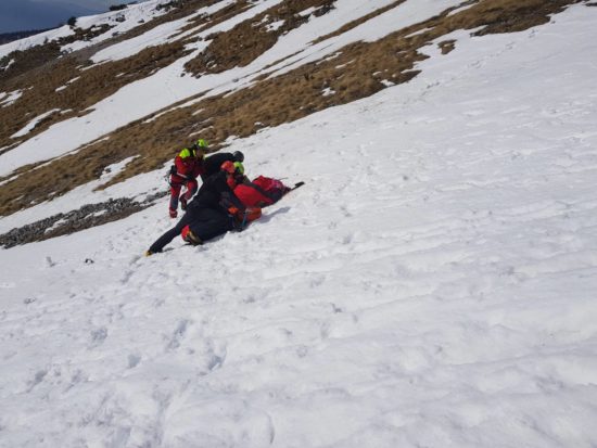 Pohodnika niso mogli rešiti, truplo prenesli v dolino