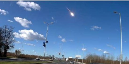 VIDEO: Nad Slovenijo eksplozija, domačini ogorčeni: Mislila sem, da se je zrušilo letalo