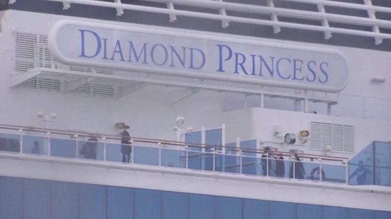 Prihaja pandemija? Slovenca, ki sta imela koronavirus, sta doma