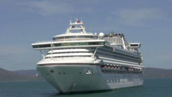 Šok! Na Diamond Princess okužena dva Slovenca