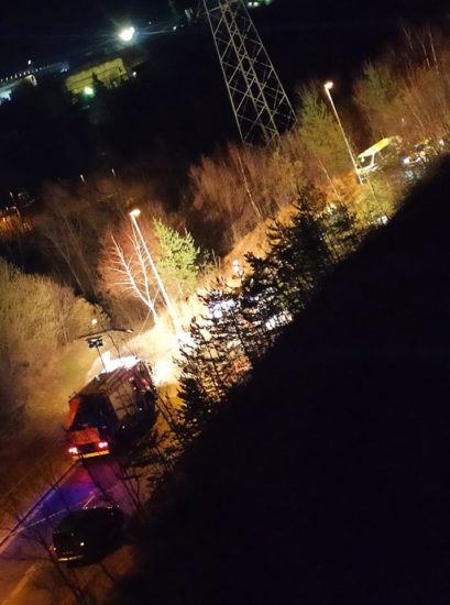 FOTO: To so posnetki nesreče, ki je zaprla cesto