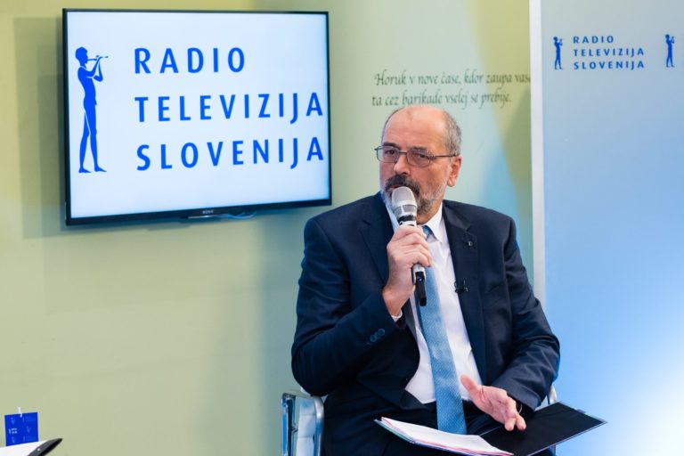 RTV Slovenija pojasnjuje, zakaj so pod Kaducem Štefančičevemu zasebnemu podjetju nakazali več kot 12.060,64 €, na omrežjih poziv KPK