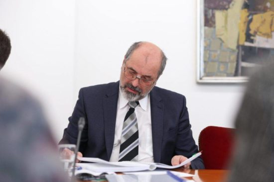 Zakaj je generalni direktor RTV Slovenija Igor Kadunc Mladini februarja nakazal več kot 12 tisoč evrov?