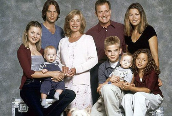 Umrl mladi igralec iz priljubljene serije, oboževalci se poslavljajo v solzah