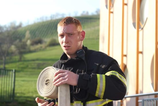 Gasilcu Ivu zdrsnilo na škarpi, truplo našli v potoku