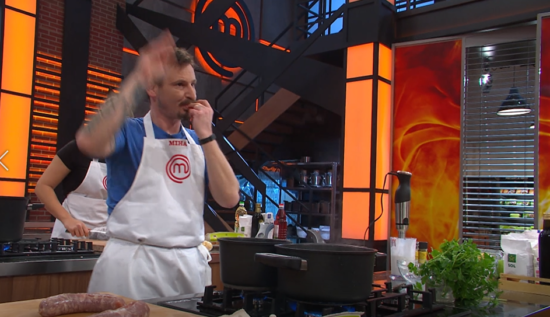 Kakšen odziv gledalcev po šovu MasterChef Slovenija! Izpadli tekmovalec na urgenci, kuhal je z eno roko