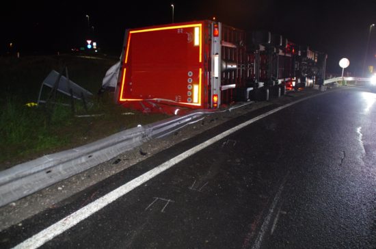 FOTO: Nova prometna na avtocesti, z voznikom je hudo