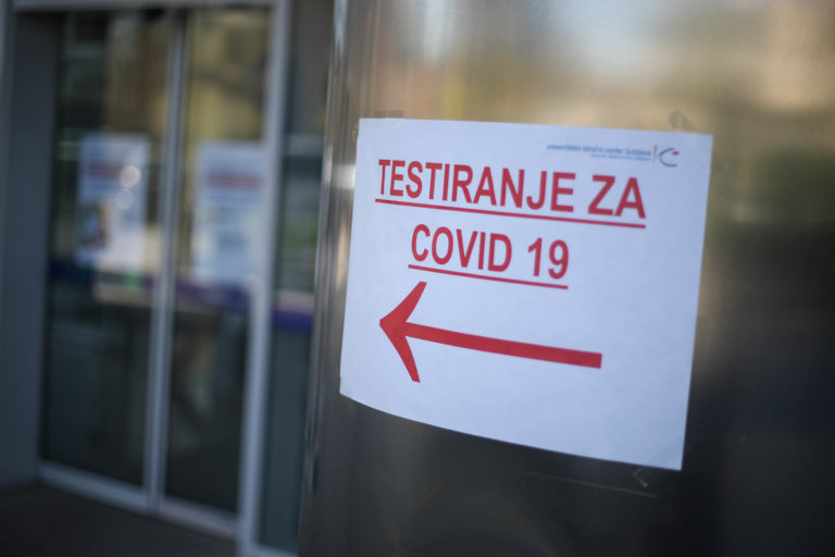 Kaj se dogaja? Toliko okužb kot včeraj v Sloveniji ni bilo že dva meseca