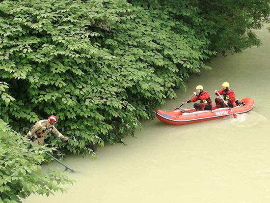 FOTO: Zaplaval v Savi, 41-letnika odnesel tok