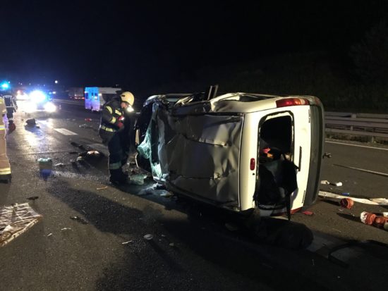 FOTO: To so posnetki razdejanja zaradi prevelike hitrosti na avtocesti