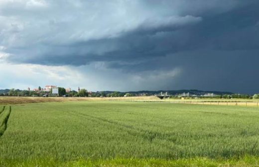 Deževnega obdobja še ni konec: Arsova napoved razkriva, kje in kdaj bo suho vsaj za vikend