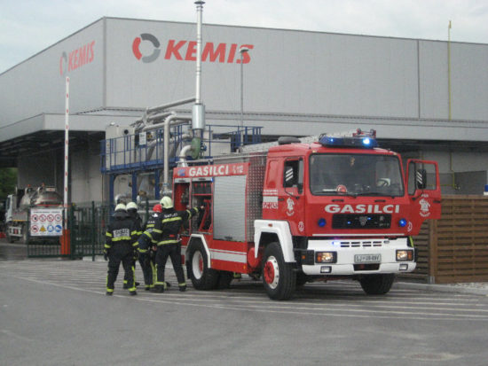 Gasilci na intervencijo: Požar v Kemisu!