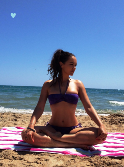 FOTO: Ups, hči Alenke in Jureta v kopalkah pokazala skoraj golo zadnjico